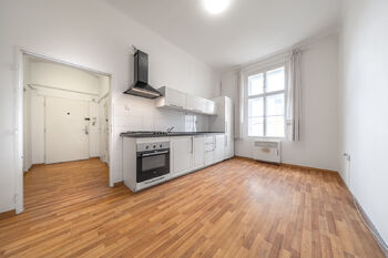 Pronájem bytu 2+1 v družstevním vlastnictví 73 m², Praha 8 - Karlín