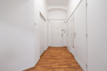 Pronájem bytu 2+1 v družstevním vlastnictví 73 m², Praha 8 - Karlín
