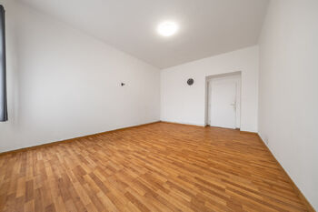 Pronájem bytu 2+1 v družstevním vlastnictví 73 m², Praha 8 - Karlín