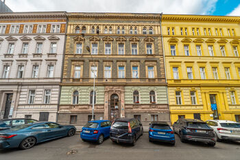 Pronájem bytu 2+1 v družstevním vlastnictví 73 m², Praha 8 - Karlín