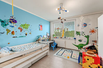 Dětský pokoj - Prodej bytu 3+kk v osobním vlastnictví 88 m², Praha 9 - Újezd nad Lesy