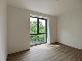 pokoj 1 - Pronájem bytu 3+kk v osobním vlastnictví 72 m², Bystřany