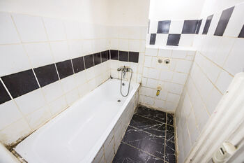 Koupelna - Prodej bytu 1+1 v osobním vlastnictví 38 m², Most