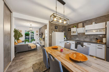 Kuchyňský kout s jídelnou - Prodej domu 109 m², Benešov nad Ploučnicí