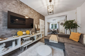 Obývací pokoj - Prodej domu 109 m², Benešov nad Ploučnicí