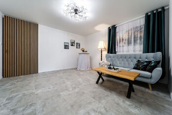 Prodej domu 428 m², Chvalatice