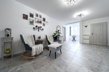Prodej domu 428 m², Chvalatice