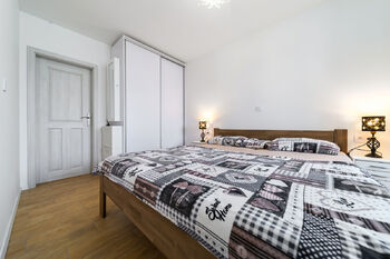 Prodej domu 428 m², Chvalatice