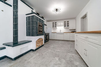Prodej domu 428 m², Chvalatice