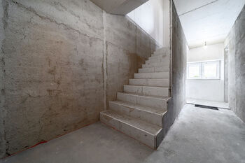 Prodej domu 428 m², Chvalatice