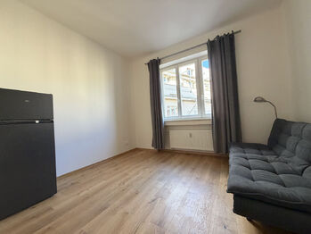 Pronájem bytu 1+kk v osobním vlastnictví 19 m², Praha 7 - Holešovice