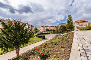 Čechovo náměstí - Pronájem bytu 1+kk v osobním vlastnictví 45 m², Praha 10 - Vršovice