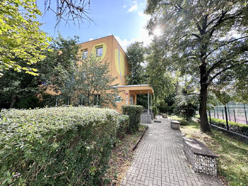 Prodej bytu 1+1 v osobním vlastnictví 42 m², Praha 10 - Vršovice