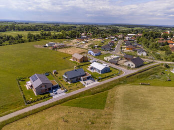 Prodej pozemku 4264 m², Uhersko
