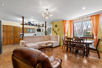 Prodej domu 207 m², Starý Plzenec