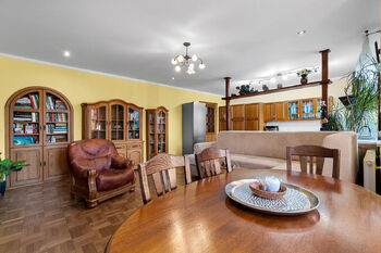 Prodej domu 207 m², Starý Plzenec