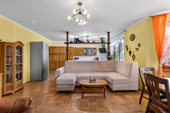 Prodej domu 207 m², Starý Plzenec