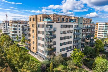 Prodej bytu 3+kk v osobním vlastnictví 67 m², Praha 5 - Hlubočepy