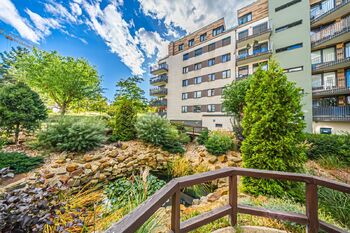 Prodej bytu 3+kk v osobním vlastnictví 67 m², Praha 5 - Hlubočepy