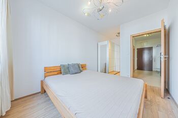 Prodej bytu 3+kk v osobním vlastnictví 67 m², Praha 5 - Hlubočepy