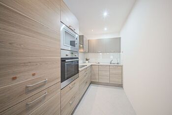 Prodej bytu 3+kk v osobním vlastnictví 67 m², Praha 5 - Hlubočepy