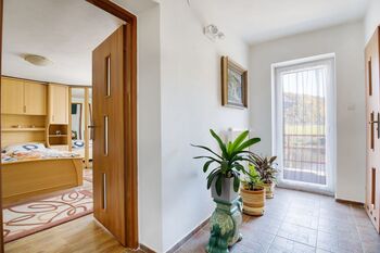 Prodej domu 292 m², Dobkovice