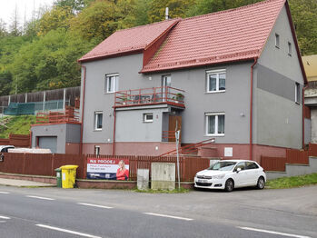 Prodej domu 292 m², Dobkovice