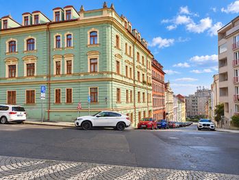 Prodej bytu 3+1 v osobním vlastnictví 82 m², Praha 6 - Břevnov