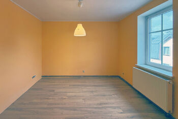 Pokoj 3 - Prodej bytu 3+1 v osobním vlastnictví 68 m², Nejdek