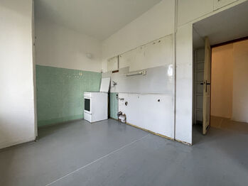 Prodej bytu 2+1 v osobním vlastnictví 50 m², Praha 9 - Hloubětín
