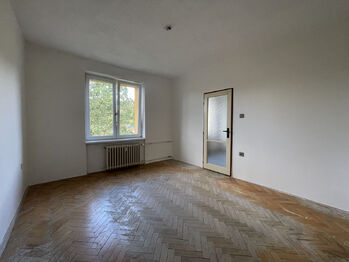 Prodej bytu 2+1 v osobním vlastnictví 50 m², Praha 9 - Hloubětín