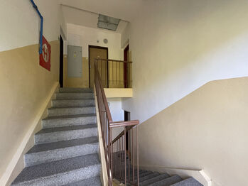 Prodej bytu 2+1 v osobním vlastnictví 50 m², Praha 9 - Hloubětín