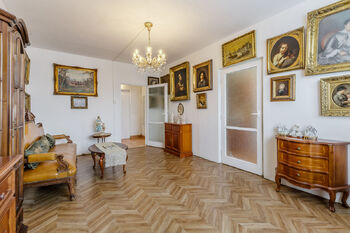Prodej bytu 3+1 v osobním vlastnictví 73 m², Praha 4 - Michle