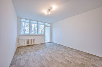 Pronájem bytu 2+1 v osobním vlastnictví 58 m², Aš
