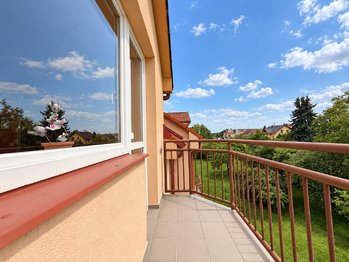 Balkon - Prodej bytu 2+kk v družstevním vlastnictví 59 m², Benátky nad Jizerou