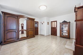 Prodej domu 232 m², Dolní Břežany