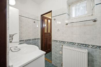 Prodej domu 232 m², Dolní Břežany