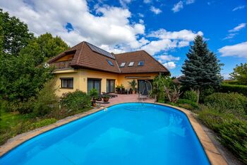 Prodej domu 232 m², Dolní Břežany
