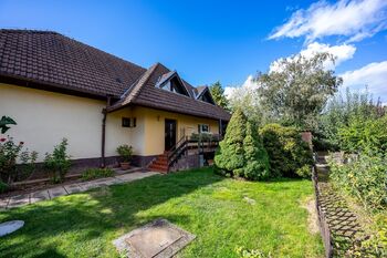 Prodej domu 232 m², Dolní Břežany