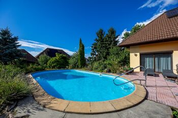 Prodej domu 232 m², Dolní Břežany