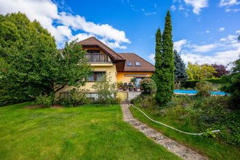 Prodej domu 232 m², Dolní Břežany