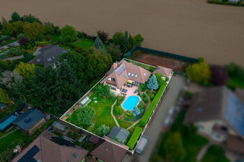 Prodej domu 232 m², Dolní Břežany
