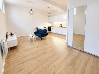 Pronájem bytu 1+kk v osobním vlastnictví 39 m², Praha 5 - Smíchov