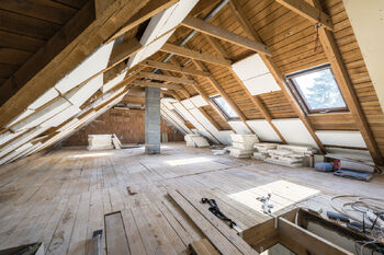 Pronájem domu 196 m², Zvole