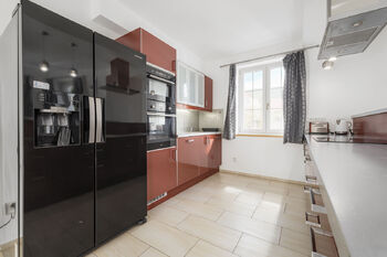 Pronájem domu 196 m², Zvole
