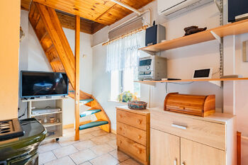 Schodiště - Prodej domu 90 m², Všetaty