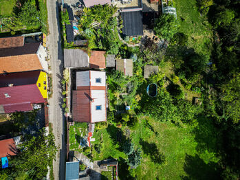 Letecký snímek - Prodej domu 90 m², Všetaty