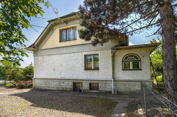 +420 721 415 122|Lucie Krechterová|lucie.krechterova@remax.cz - Prodej domu 288 m², Orlová