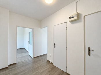 Prodej bytu 2+1 v osobním vlastnictví 60 m², Praha 10 - Záběhlice