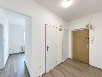 Prodej bytu 2+1 v osobním vlastnictví 60 m², Praha 10 - Záběhlice